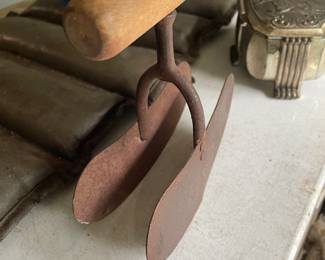 Antique kitchen cutter