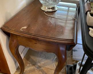 side table with fold down sides