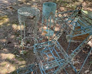Metal pot stands 