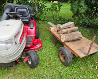 Wagon that attaches to the mower