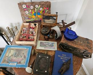 Antique collectables