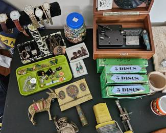 Thorens music box with records. Works.