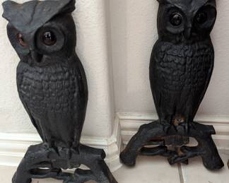 Vintage cast iron Owl And Irons