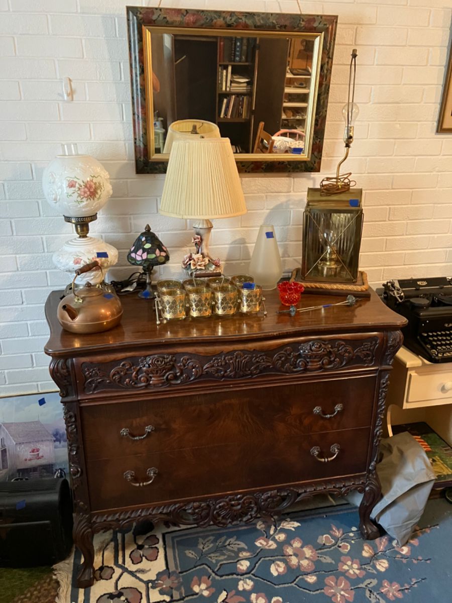 Beautiful Van Leigh Dresser