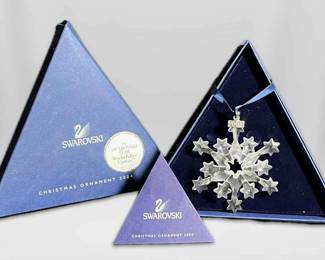 Swarovski Crystal 2004 Snowflake Christmas Ornament
