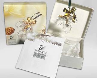 Swarovski Crystal Christmas Memories Holly Ornament
