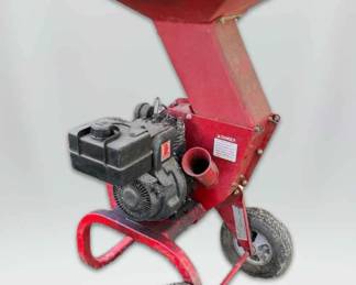  004 TroyBilt Junior Tomahawk Wood Chipper