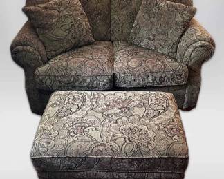 Flexsteel Patterned Loveseat Sofa With Ottoman 