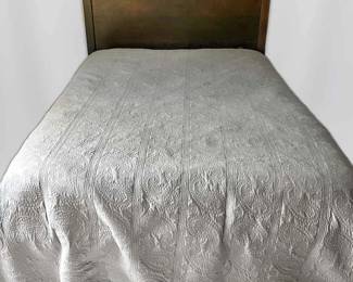 Full Size Bed With Wooden Headboard