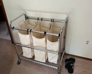 Laundry caddy 