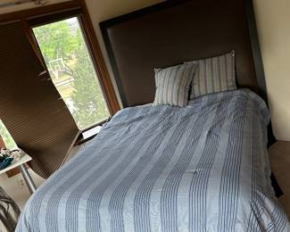 Queen bed