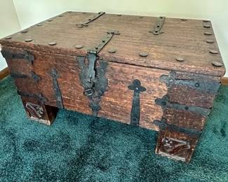 Medieval Wood and Iron chest, Made in Mexico by Artes De Mexico Internacionales