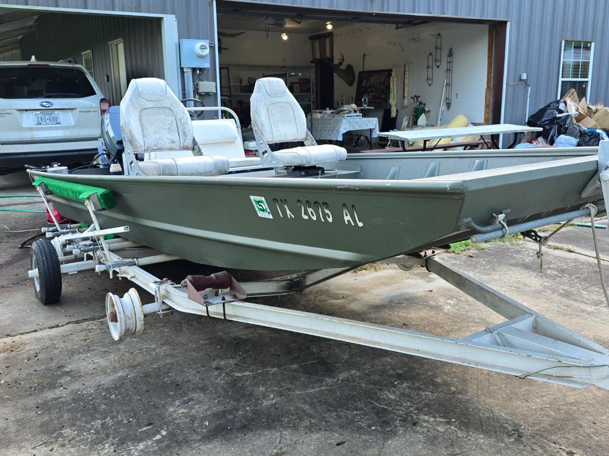 Here we go!! Another great sale! We are still pulling out items!! Aluminum Boat on Trailer with Yamaha Motor - 16' 2007