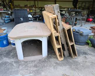 Dog House  - Pallets