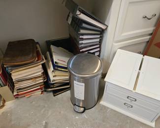 Binders -Trash Can 