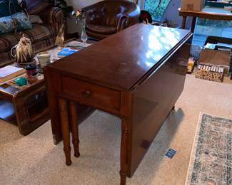 Single drawer drop leaf antique table