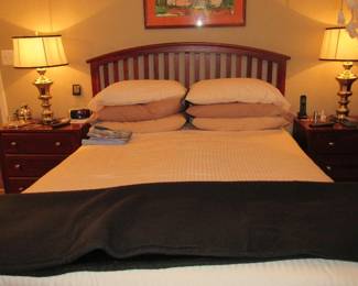 Full Bedroom Suite - bed, nightstands, dressers