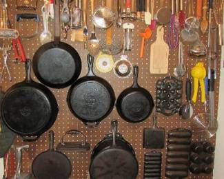 great cast iron collection, well seasoned ready to use