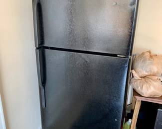 G E Refrigerator