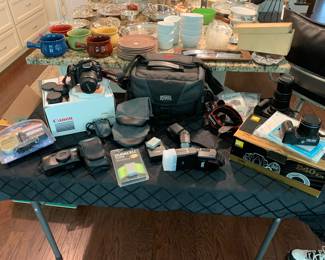 Assorted Vintage Cameras