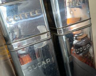 I had these growing up!! 