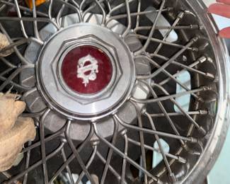 Oldsmobile hubcaps