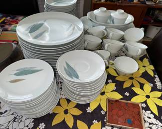 Noritake Namiki Porcelain Setting for 12