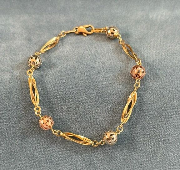 14K Gold Italy Bracelet