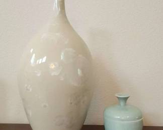 Dan Ishler Crystalline Vase Lidded Asian Jar