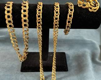 Gold Tone Link Necklaces Bracelet And Earrings