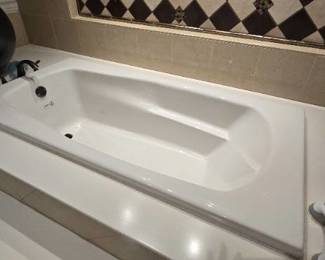 Mansfield 6ft Drop-in Bathtub