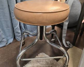 Coronet Stool W/ Metal Base