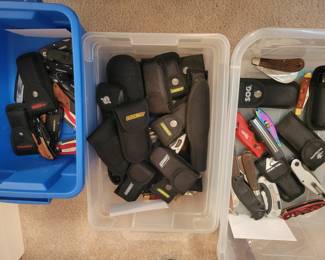 Loads of Knives, many brands.