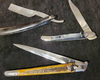 Lever Lock Knives. Straight Edge.