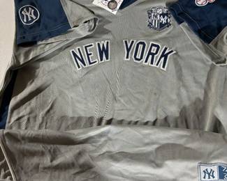 NWT. Yankee shirt (stain)