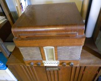 vintage radio/record player