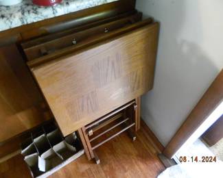 TV trays