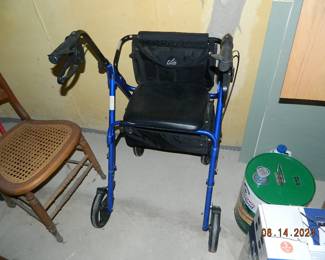 walker/wheelchair