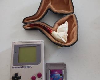 Closer Look at Gameboy and Smoking Pipe!