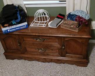 Matching Cedar Chest to Dresser! Also Excellent Shape!