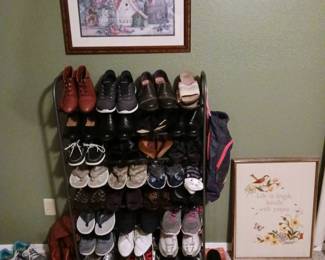 Nice Variety if Famous Maker Shoes! Clark, Sketchers etc.