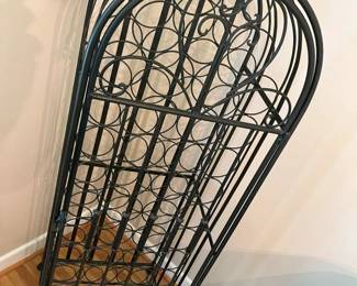 198 Metal Scroll Wine Liquor Rackmin