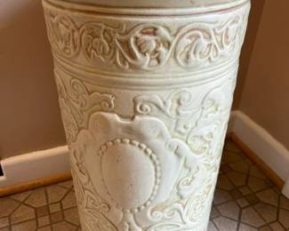 198 Vintage Weller 1930s Ceramic Umbrella Standmin