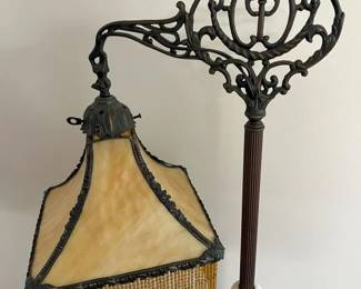 198 Vintage Slag Glass Floor Lamp Detailmin