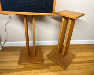 198 Speaker Standsmin