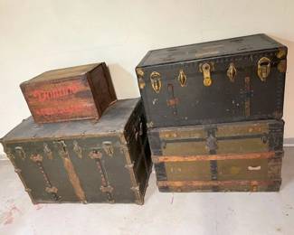 198 Vintage Steamer Trunk Selectionmin