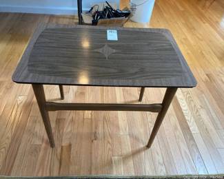 wsmall mcm table3011