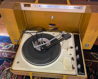 RCA Wildcat Portable Record Player