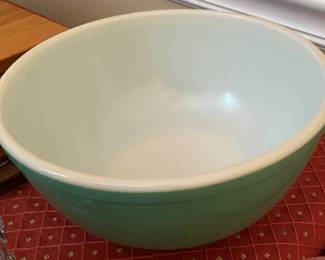 Pyrex Bowl