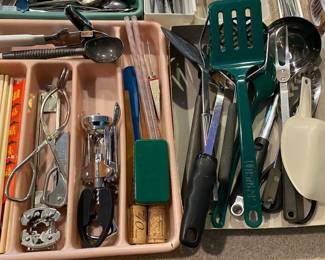 Assorted Kitchen Utensils